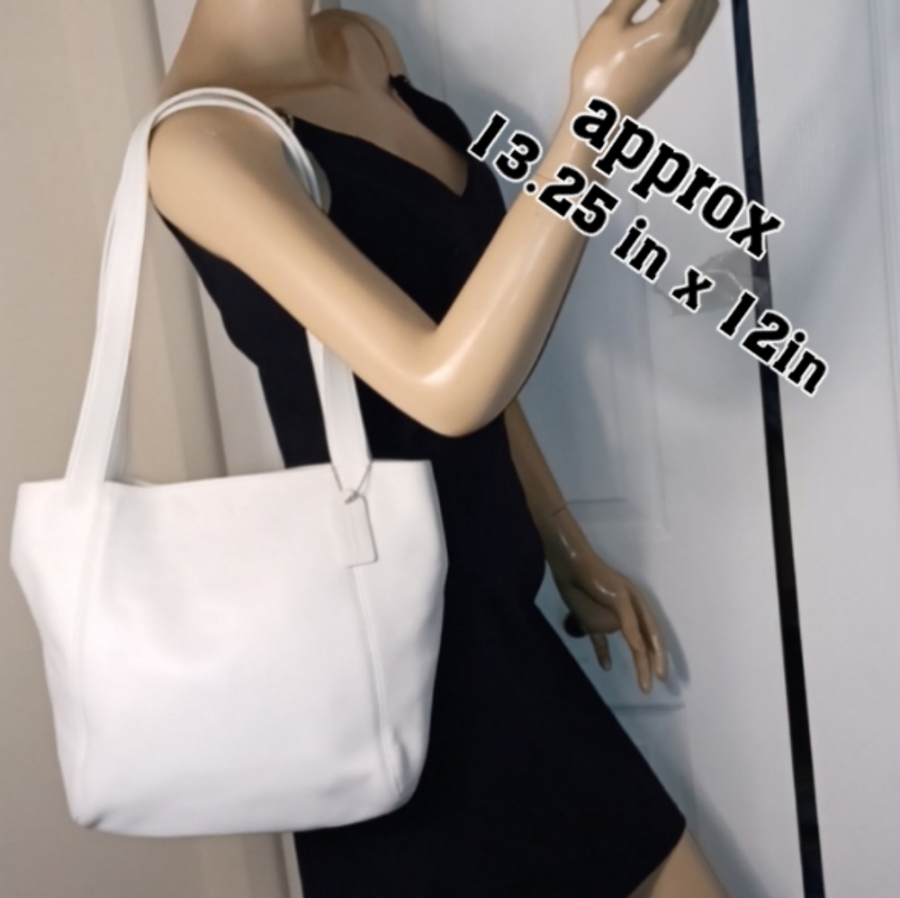 13in NEW,OLD STOCK 1998 NEVER WORN VINTAGE COACH PURE WHITE LEXINGTON BUCKET BAG